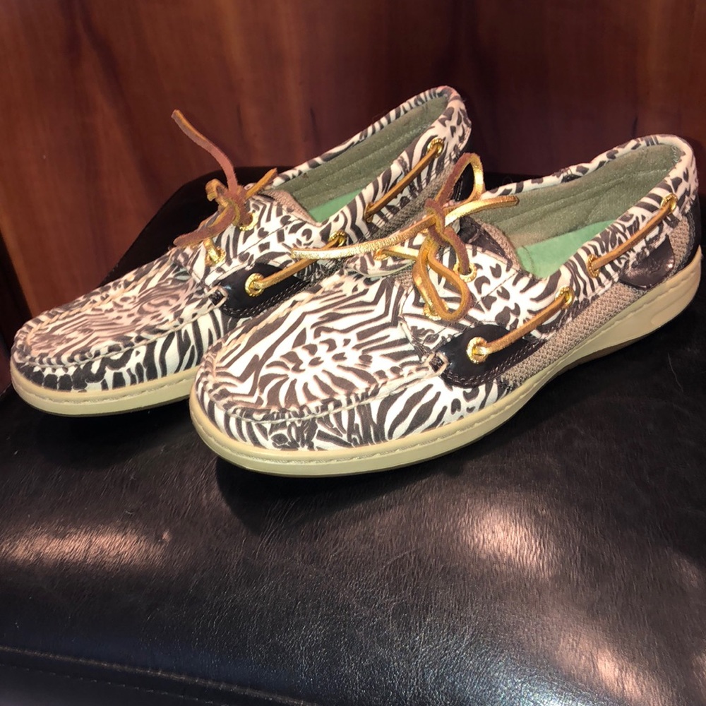 Animal print sperrys! brand new. NEVER WORN